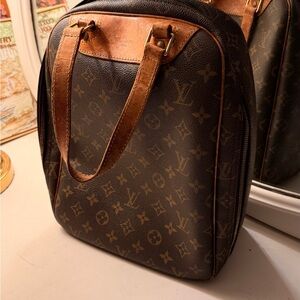 AUTHENTIC LV Travel Bag